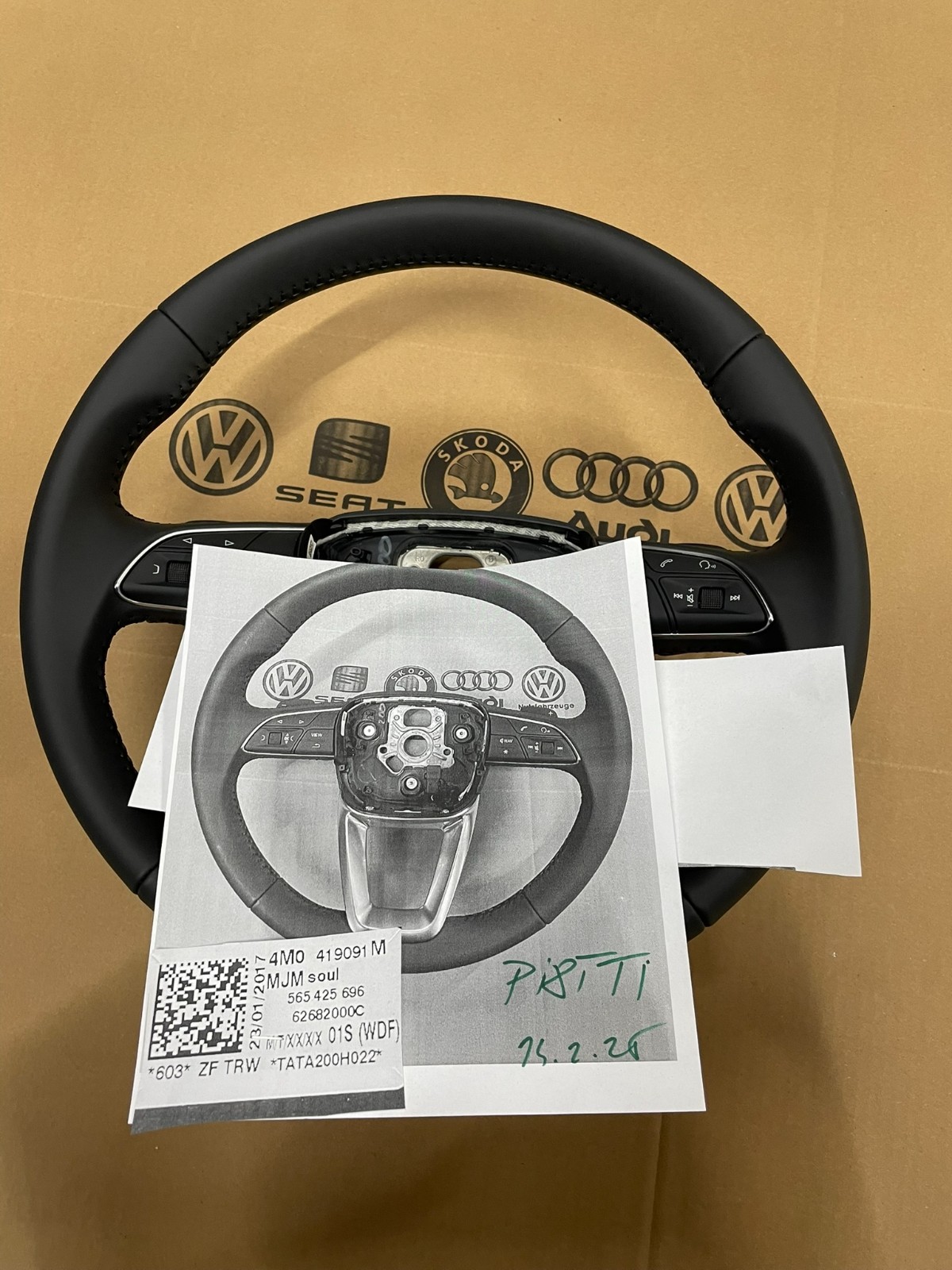 AUDI Q5 Q7 Q8 SPORT MULTIFUNKTION SCHALTWIPPEN LENKRAD SCHWARZ 4M0419091M ORIG. - Obrázek 18