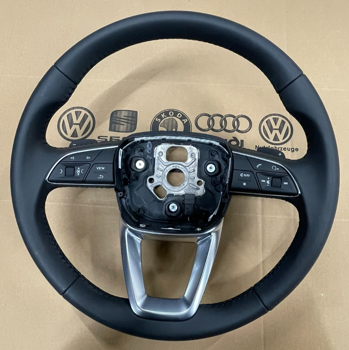 AUDI Q5 Q7 Q8 SPORT MULTIFUNKTION SCHALTWIPPEN LENKRAD SCHWARZ 4M0419091M ORIG. - Obrázek 3