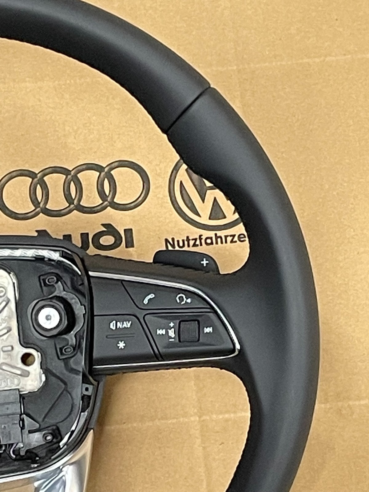 AUDI Q5 Q7 Q8 SPORT MULTIFUNKTION SCHALTWIPPEN LENKRAD SCHWARZ 4M0419091M ORIG. - Obrázek 7