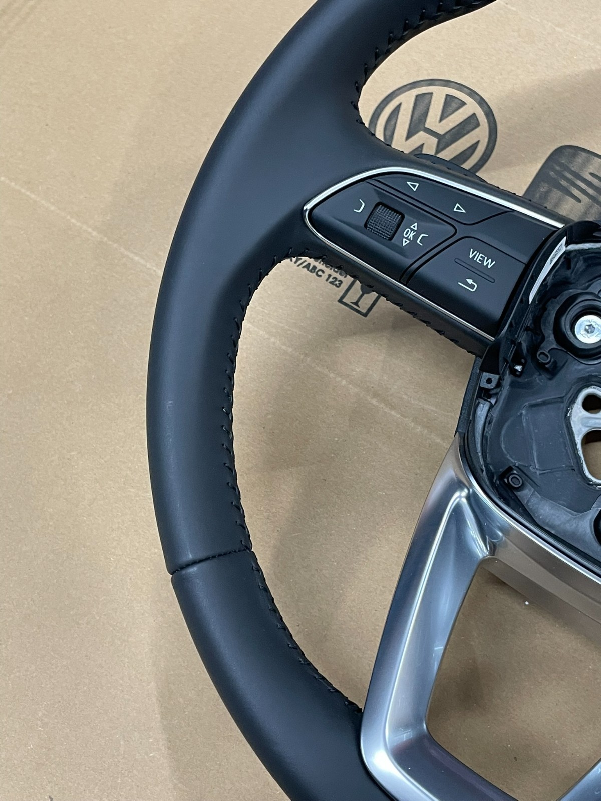 AUDI Q5 Q7 Q8 SPORT MULTIFUNKTION SCHALTWIPPEN LENKRAD SCHWARZ 4M0419091M ORIG. - Obrázek 10