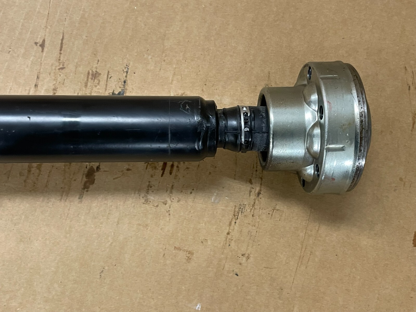 AUDI Q7 4L 4.2 TDI Q GETRIEBE KARDANWELLE KURZ 7L8521101 = 7L8521101A TEST CAR - Obrázek 12