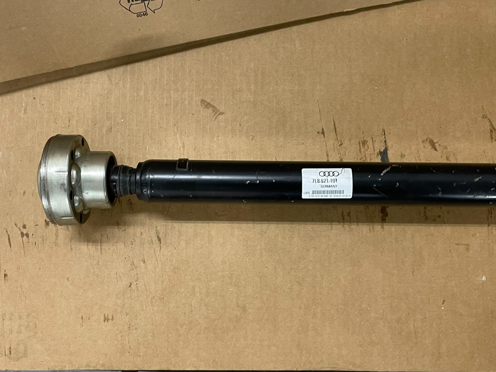 AUDI Q7 4L 4.2 TDI Q GETRIEBE KARDANWELLE KURZ 7L8521101 = 7L8521101A TEST CAR - Obrázek 9