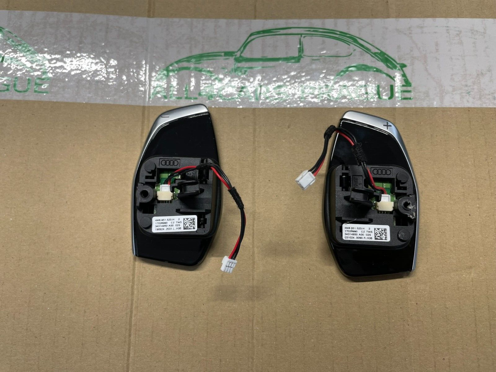 AUDI RS PADELS - AUDI Q7 Q8 SQ7 SQ8 LENKRAD RS SCHALTWIPPEN 4M8951523H ORIG NEU - Obrázek 3