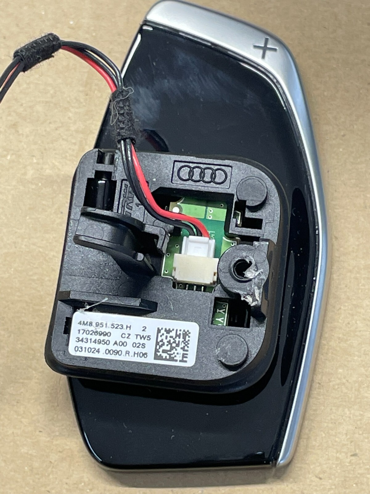 AUDI RS PADELS - AUDI Q7 Q8 SQ7 SQ8 LENKRAD RS SCHALTWIPPEN 4M8951523H ORIG NEU - Obrázek 7