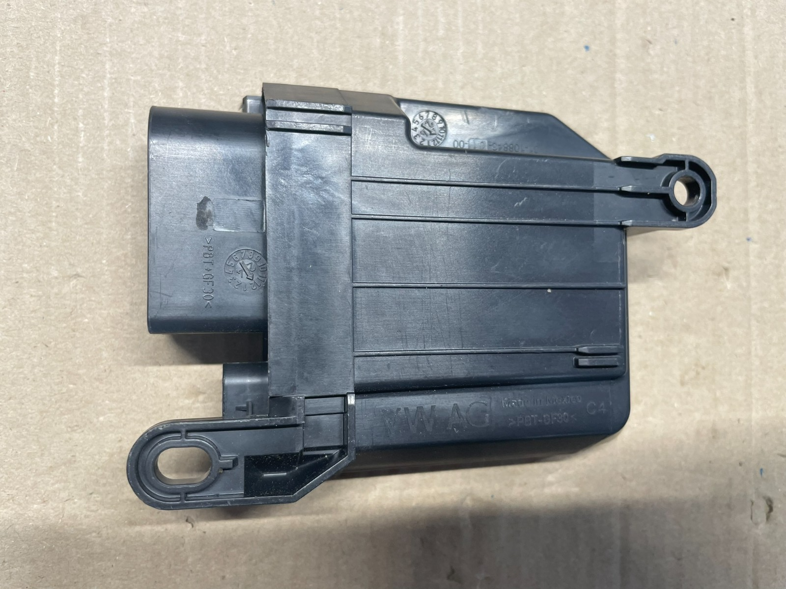 AUDI STEUERGERÄT FÜR SITZ BELEGUNGS ERKENNUNG 4M0959339 ORIG.NEU!!! - Obrázek 18