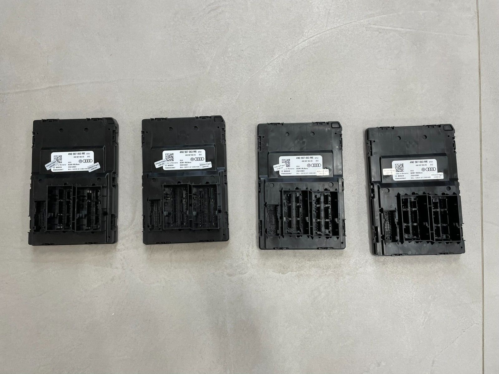 AUDI VW BENTLEY BCM1 BORDNETZ STEUERGERÄT BCM 4N0907063ME = 4N0907063MN ORIG.NEU - Obrázek 7
