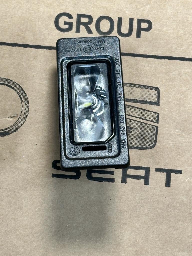 AUDI VW SKODA SEAT LED KENNZEICHEN LEUCHTE LED 5NA943021 - 5NA 943 021 ORIG.NEU! - Obrázek 3