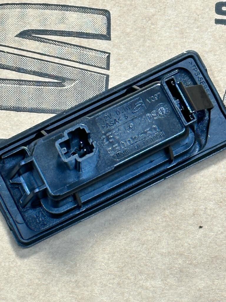 AUDI VW SKODA SEAT LED KENNZEICHEN LEUCHTE LED 5NA943021 - 5NA 943 021 ORIG.NEU! - Obrázek 8