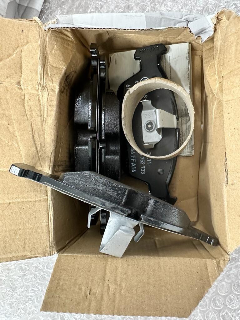 BMW BREMSBELÄGE VORN BMW E36,E46,Z3,Z4 BREMSBELÄGE 34116761242-34116761244 ORIG - Obrázek 5