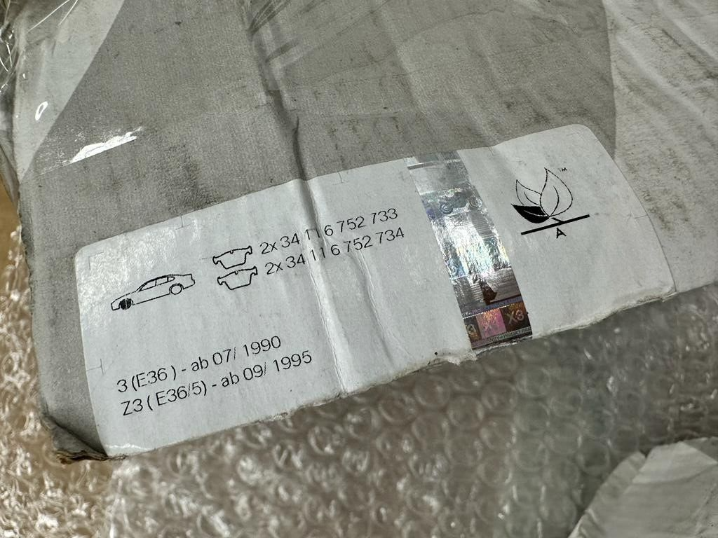 BMW BREMSBELÄGE VORN BMW E36,E46,Z3,Z4 BREMSBELÄGE 34116761242-34116761244 ORIG - Obrázek 9