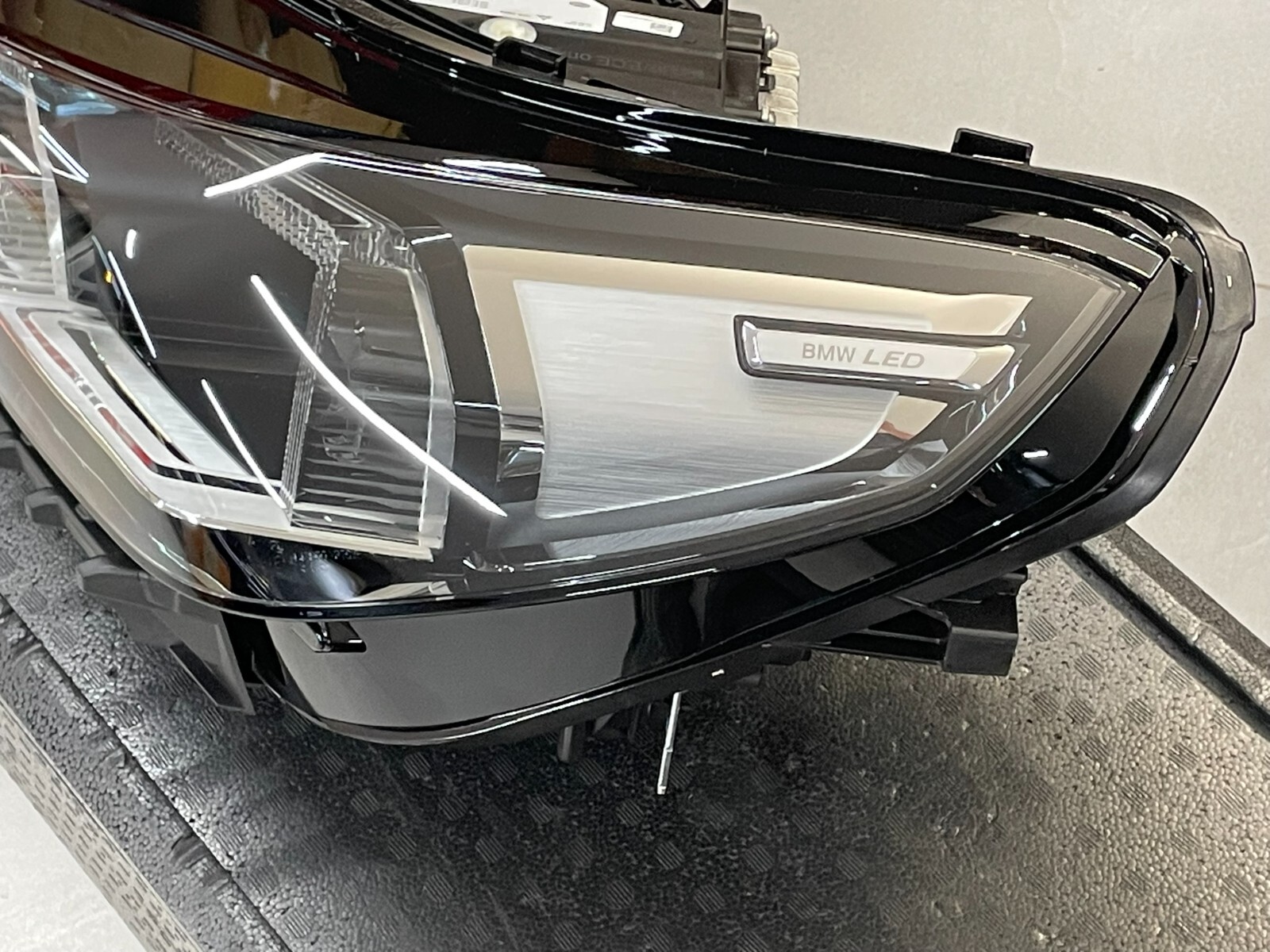 BMW X1 U11 FRONTSCHEINWERFER LINKS VORNE 5A5BD47-02 KOMPLET ORIGINAL NEU !!! - Obrázek 4