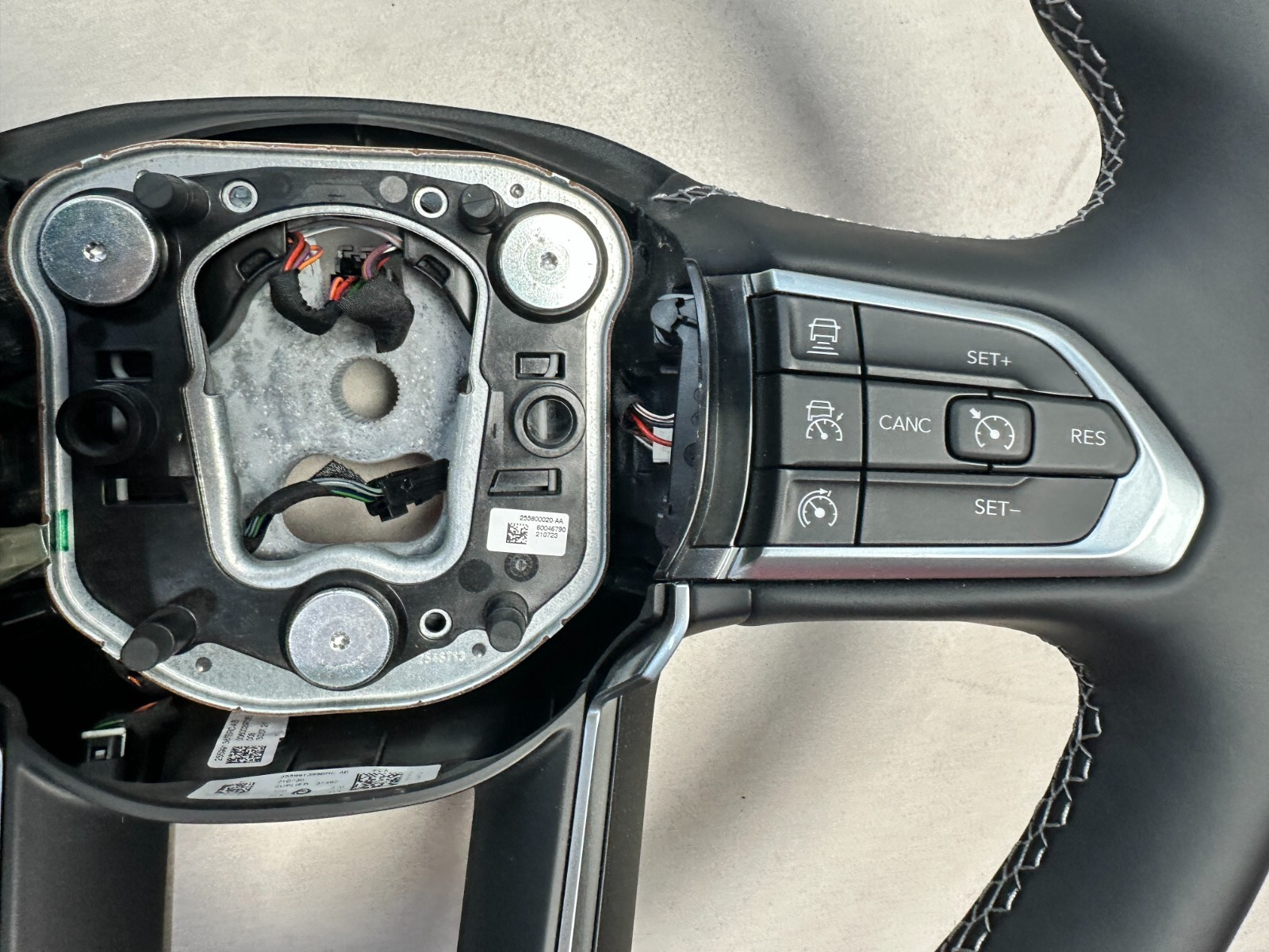 JEEP LENKRAD LEDER MULTINFUNKTION LEDERLENKRAD ORIGINAL NEU!!!! - Obrázek 11