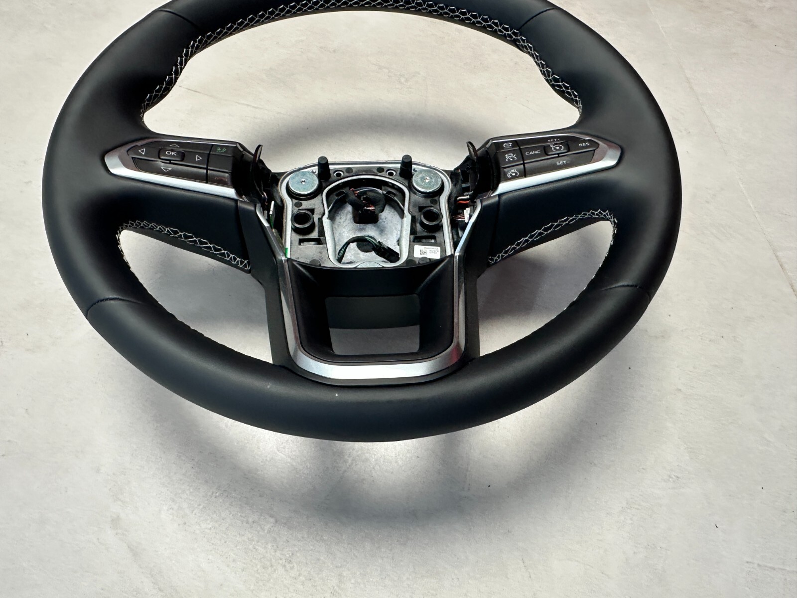 JEEP LENKRAD LEDER MULTINFUNKTION LEDERLENKRAD ORIGINAL NEU!!!! - Obrázek 4
