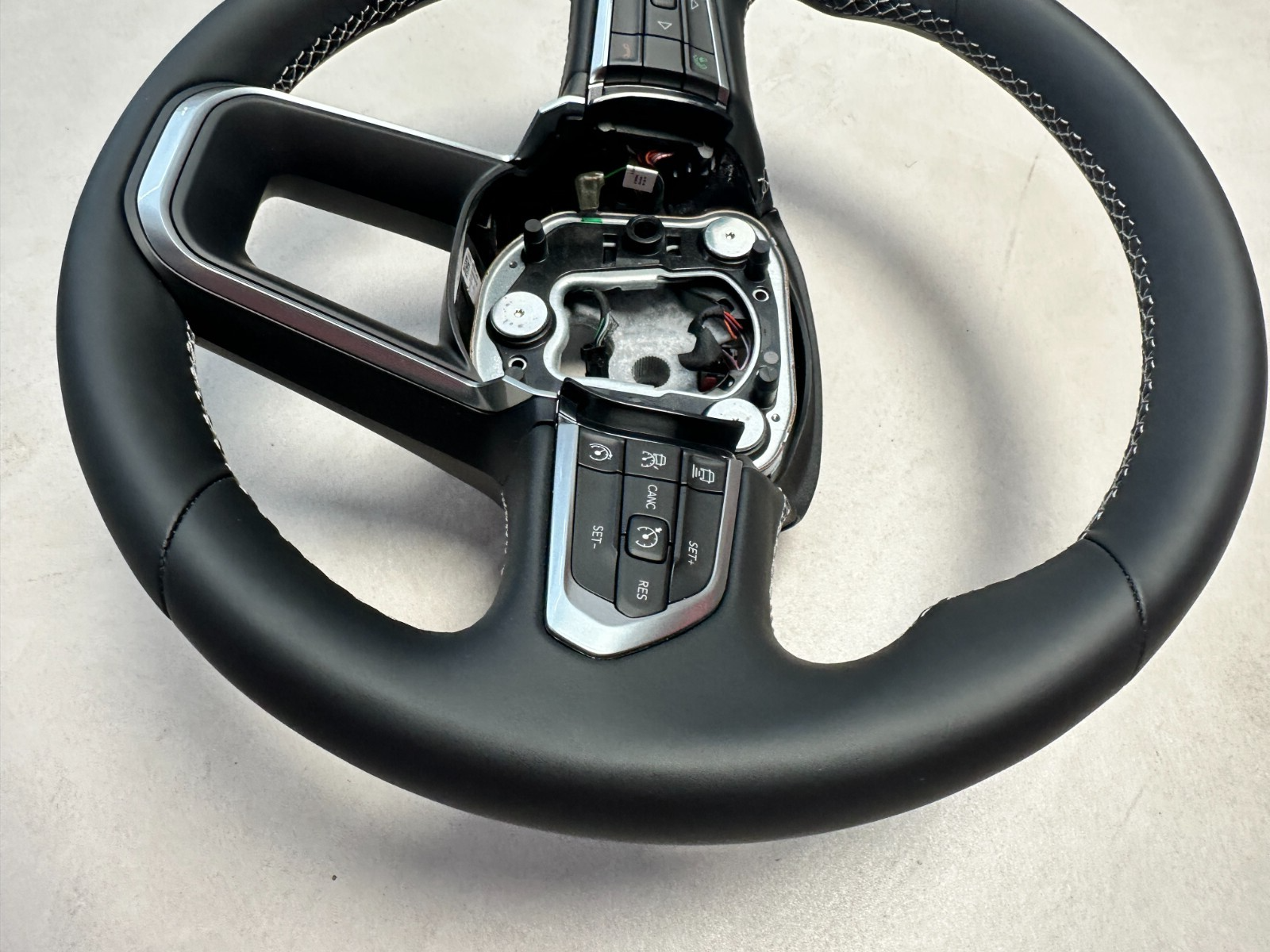 JEEP LENKRAD LEDER MULTINFUNKTION LEDERLENKRAD ORIGINAL NEU!!!! - Obrázek 8