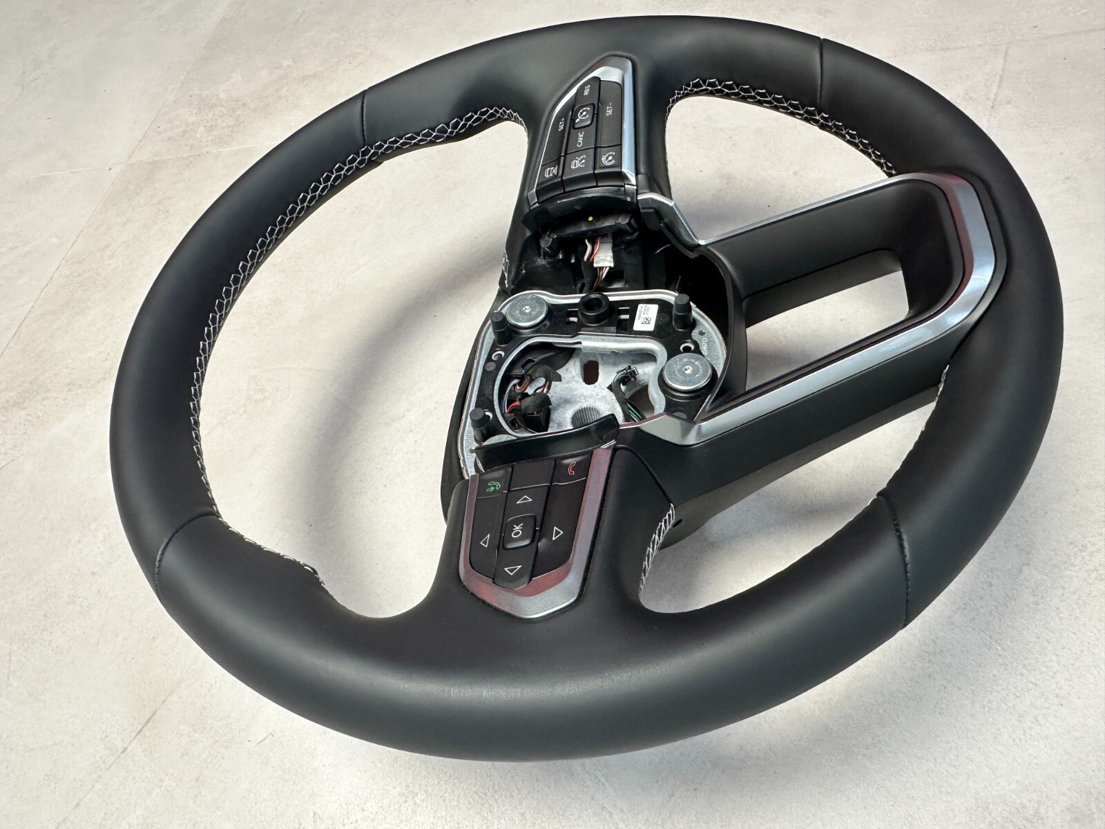 JEEP LENKRAD LEDER MULTINFUNKTION LEDERLENKRAD ORIGINAL NEU!!!! - Obrázek 9