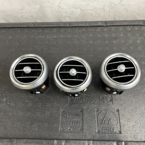 MERCEDES-BENZ C W205 ZENTRAL ARMATURENBRETT LUFTAUSSTRÖMER A2058300301 FAST NEU