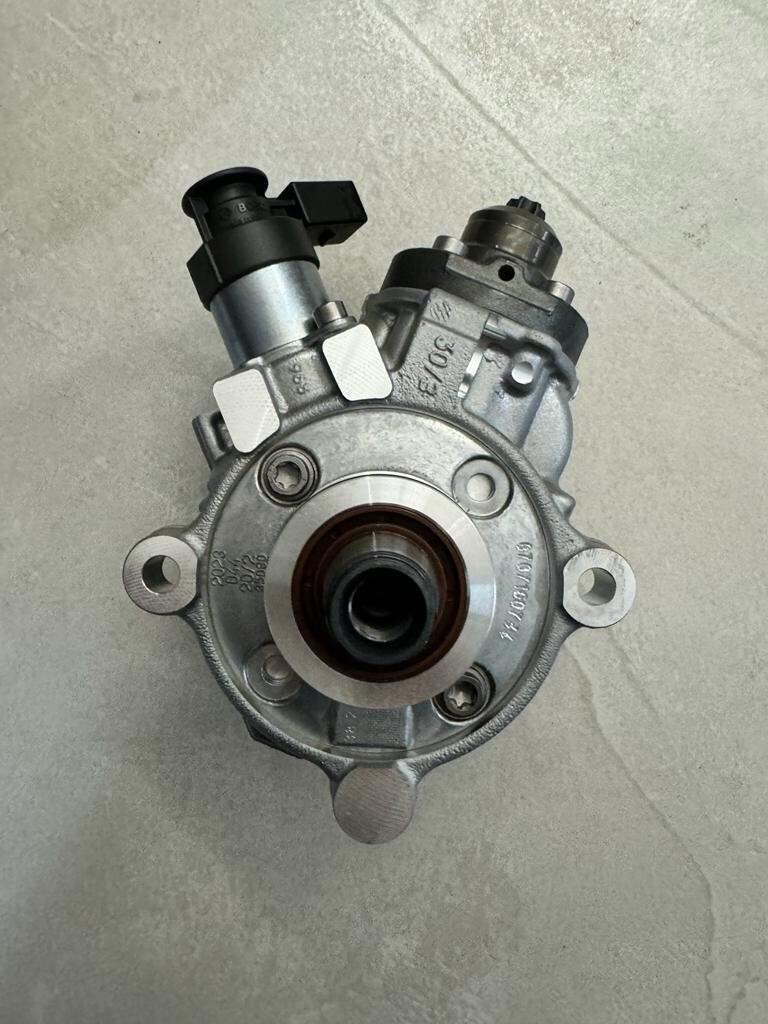 MERCEDES-BENZ HOCHDRUCKPUMPE EINSPRITZPUMPE A6540709302 - A654070930280 -OE NEU