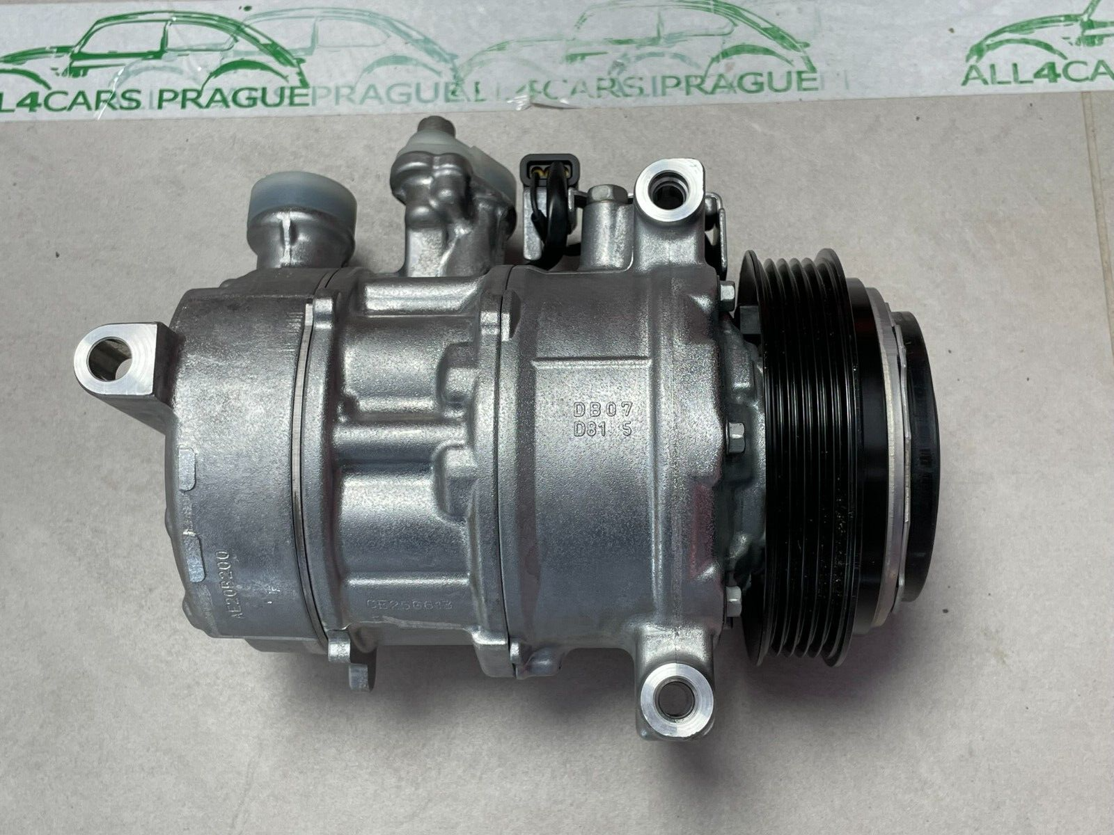 MERCEDES BENZ KLIMAKOMPRESSOR A/C COMPRESOR A0008301301 ORIG. NEU MERCEDES TEIL - Obrázek 3