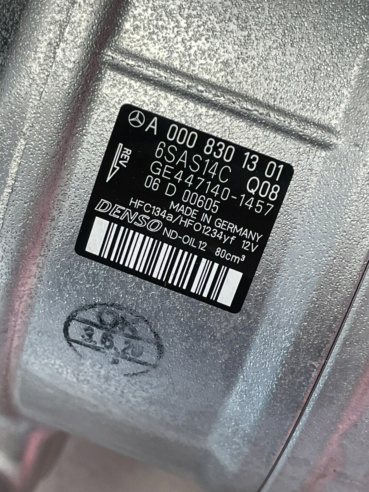 MERCEDES BENZ KLIMAKOMPRESSOR A/C COMPRESOR A0008301301 ORIG. NEU MERCEDES TEIL - Obrázek 7