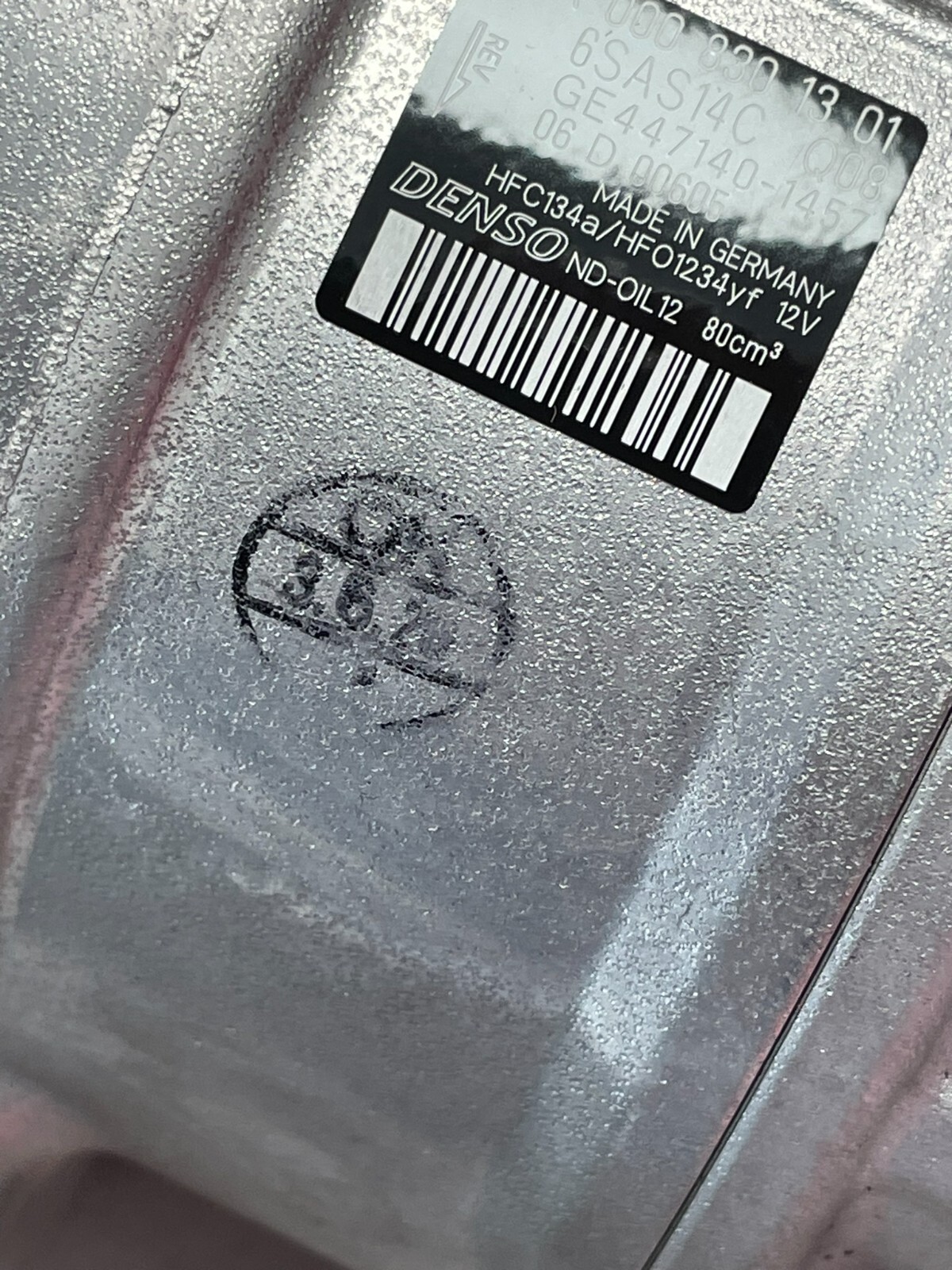 MERCEDES BENZ KLIMAKOMPRESSOR A/C COMPRESOR A0008301301 ORIG. NEU MERCEDES TEIL - Obrázek 8