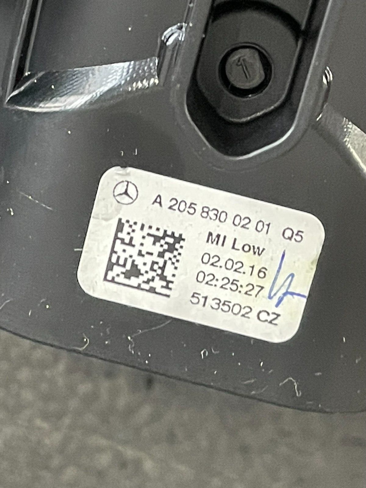 MERCEDES C KLASSE A205 LUFTAUSSTRÖMER ARMATURENBRETT A2058300201 MITTE FAST NEU - Obrázek 3