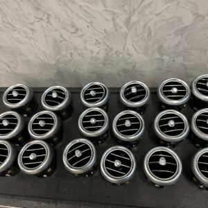 MERCEDES C-KLASSE W205 LÜFTUNGSGITER ARMATURENBRETT MI HIGH A2058300301 TEST CAR