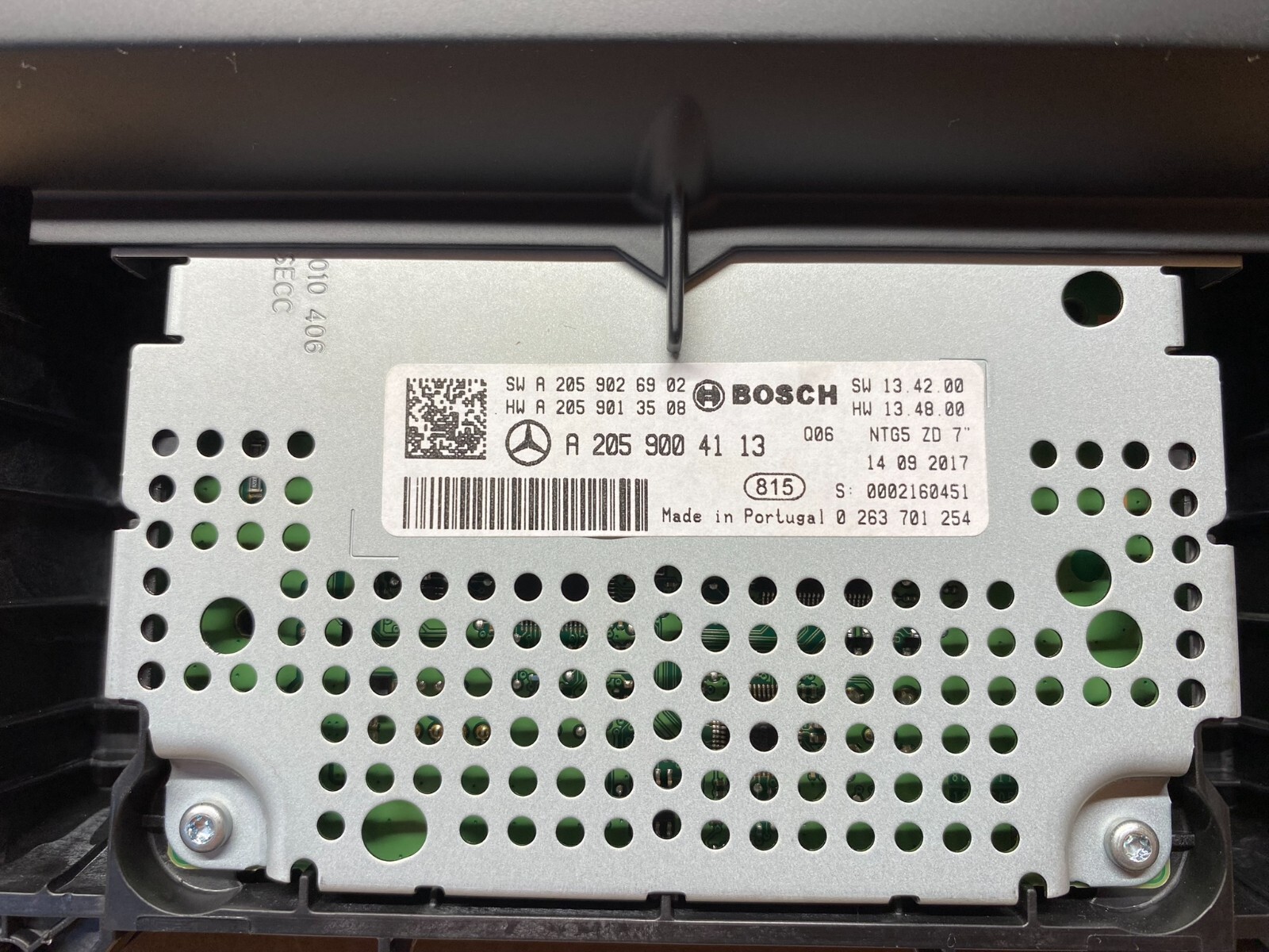 MERCEDES C-KLASSE W205 ZENTRAL NAVI BILDSCHIRM A2059004113 Fast Neu d Test Wagen - Obrázek 3