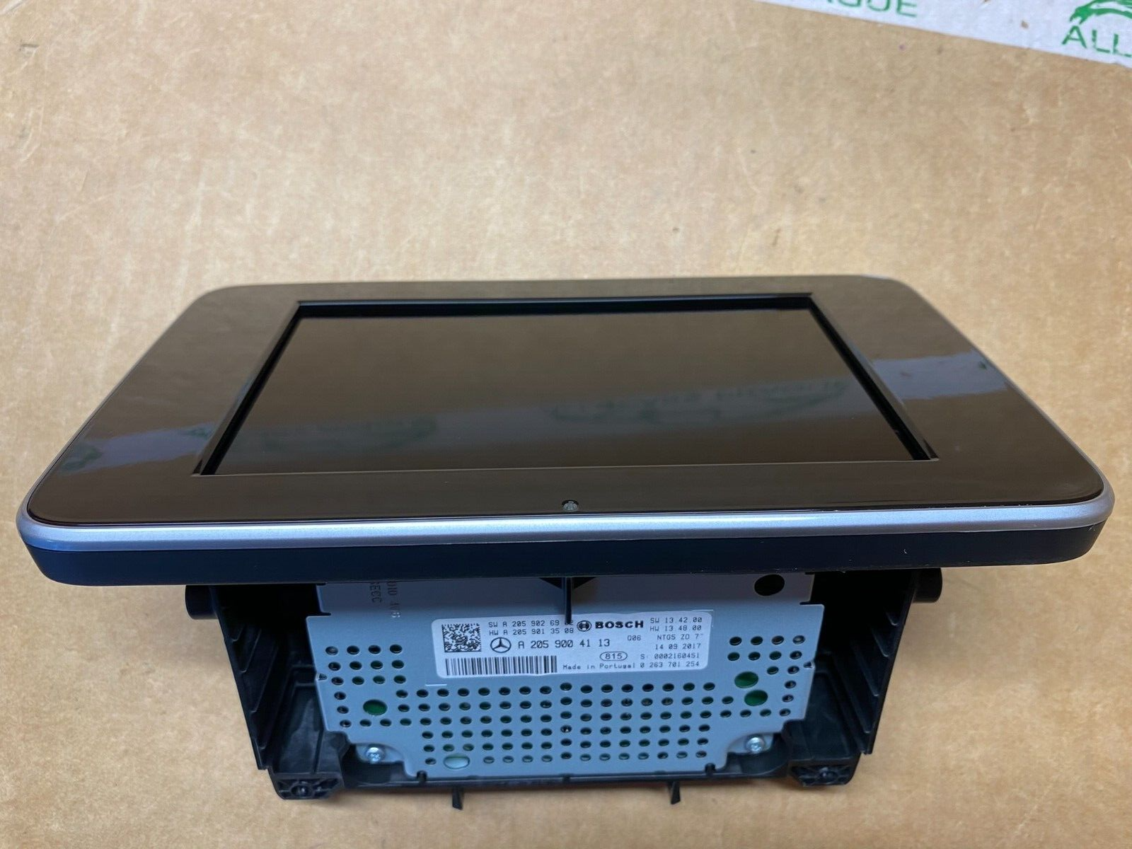 MERCEDES C-KLASSE W205 ZENTRAL NAVI BILDSCHIRM A2059004113 Fast Neu d Test Wagen - Obrázek 8