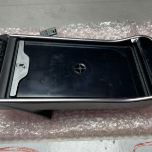 MERCEDES INDUKTIVES LADEGERÄT FÜR TELEFONEN  A2238236100  A22382361009051 ORIG.!