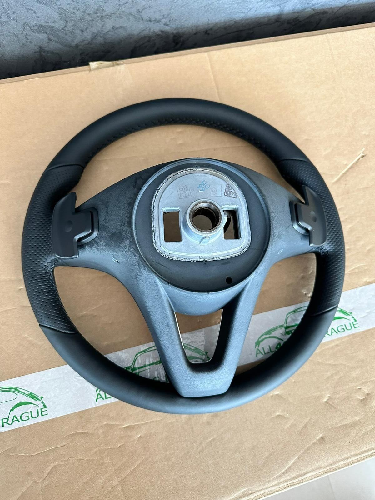 MERCEDES W 205 C 253 GLC SPORT LEDER LENKRAD MIT PADELS A0024606903 FAST NEU ... - Obrázek 12