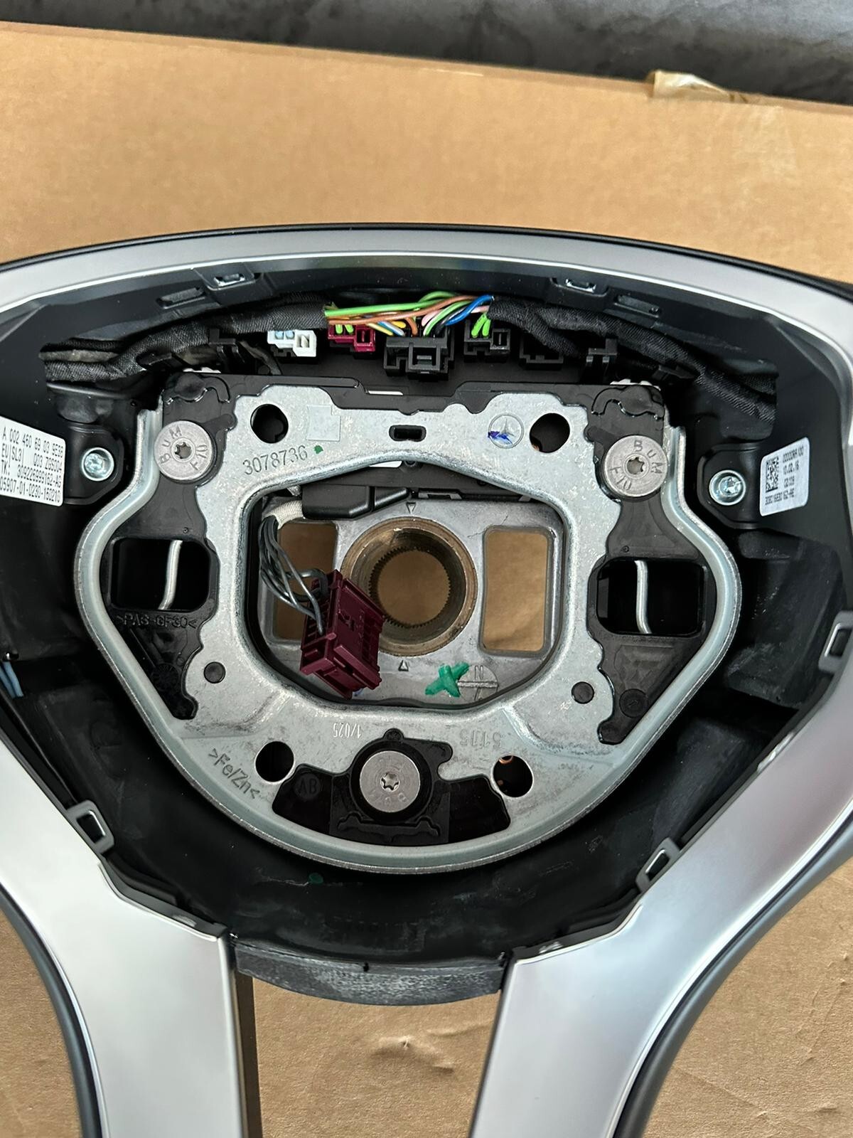 MERCEDES W 205 C 253 GLC SPORT LEDER LENKRAD MIT PADELS A0024606903 FAST NEU ... - Obrázek 5