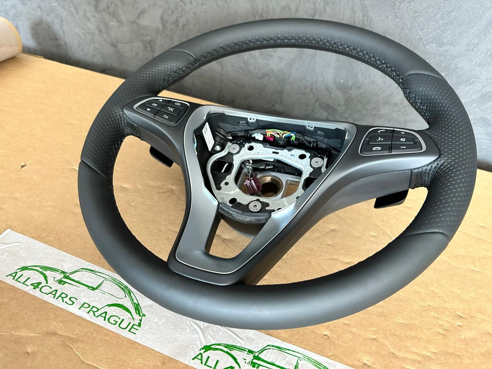 MERCEDES W 205 C 253 GLC SPORT LEDER LENKRAD MIT PADELS A0024606903 FAST NEU ... - Obrázek 8