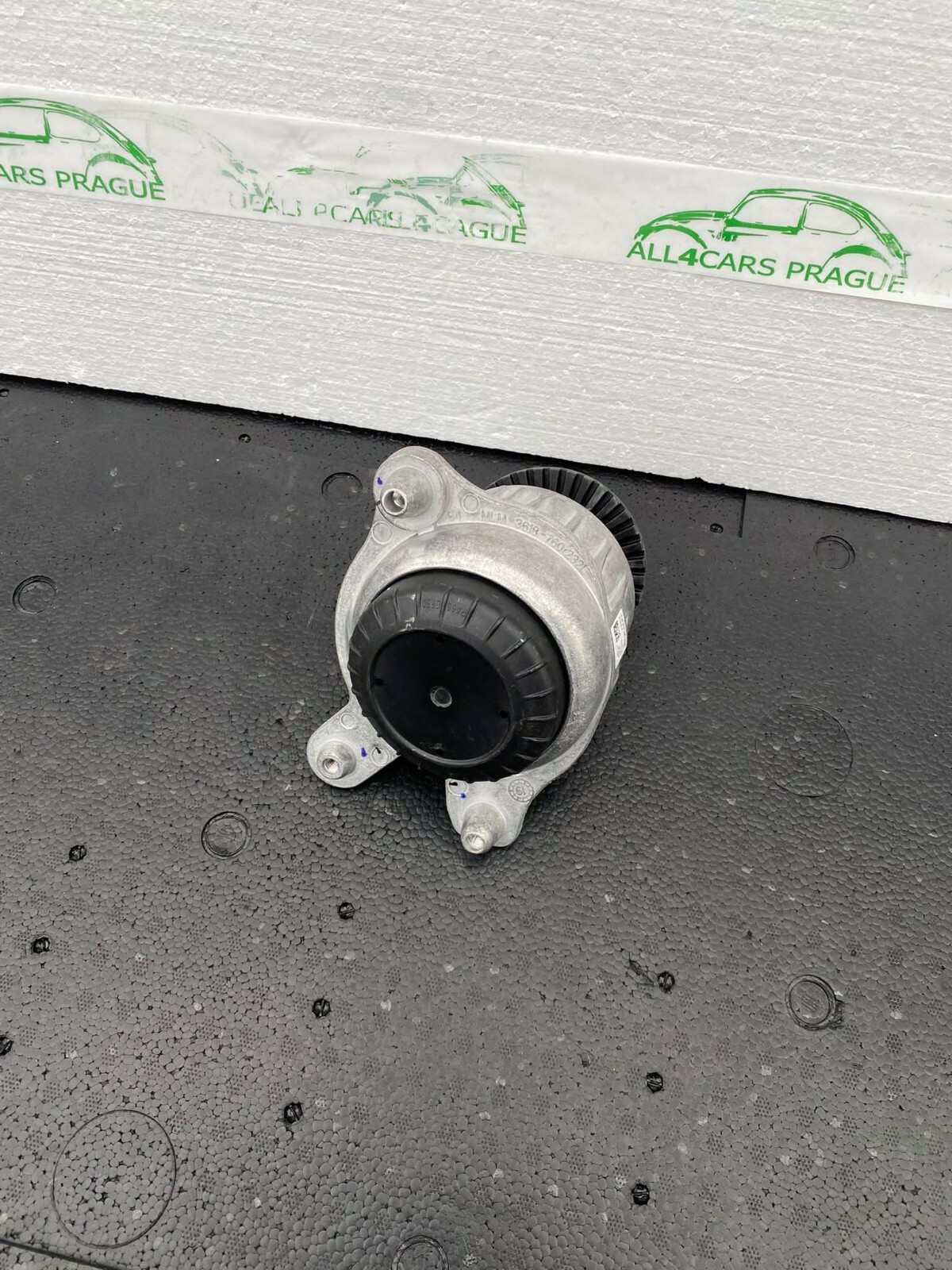 MOTORBOCK MOTORLAGER MOTORHALTER MERCEDES BENZ E-KLASSE W213 A2132400500 - Obrázek 3