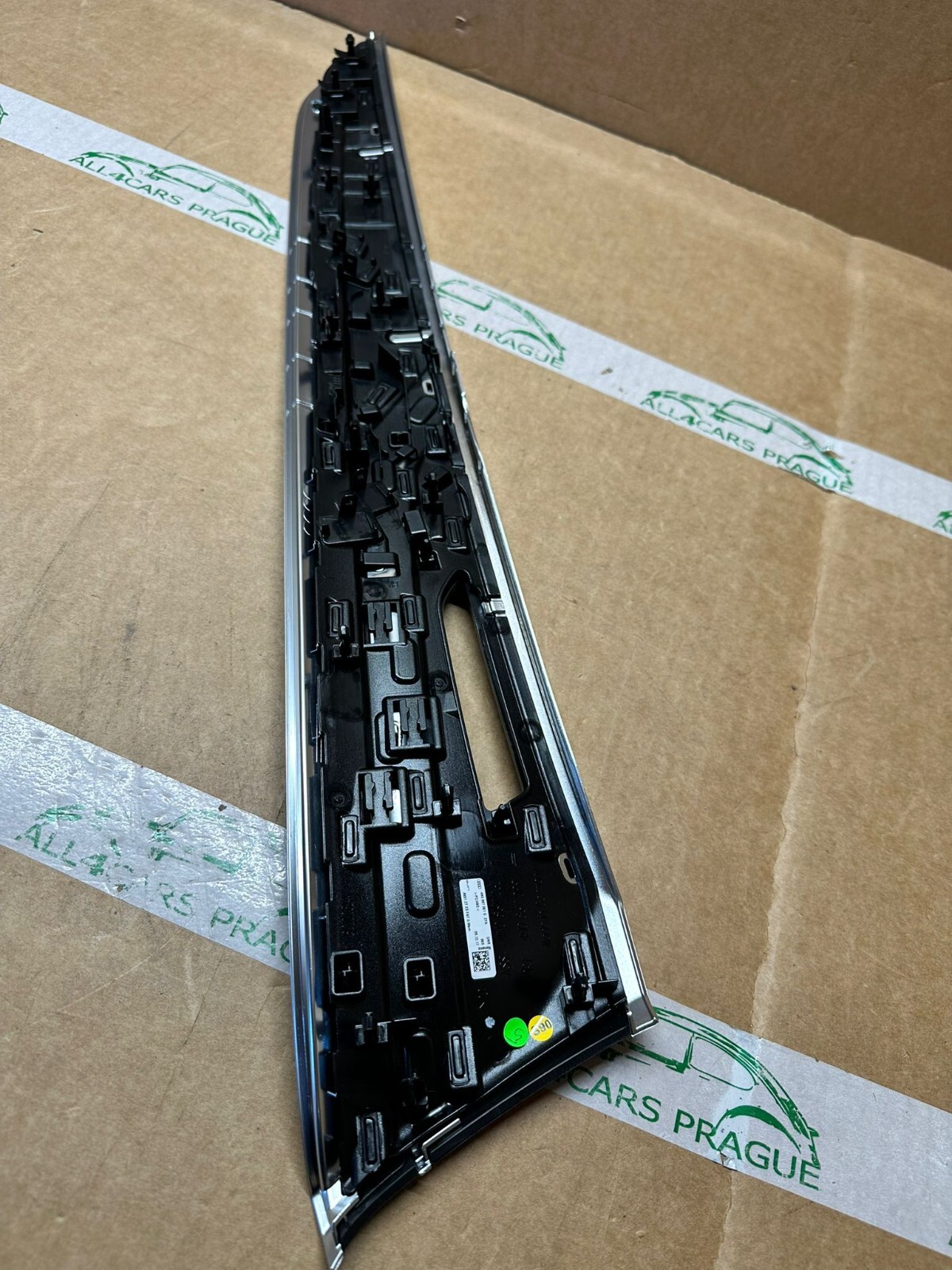 NEU AUDI A8/S8 ZIERBLENDE FUR TURVERKLEIDUNG 4N0867061G 2YA ORIG. NEU!! - Obrázek 7