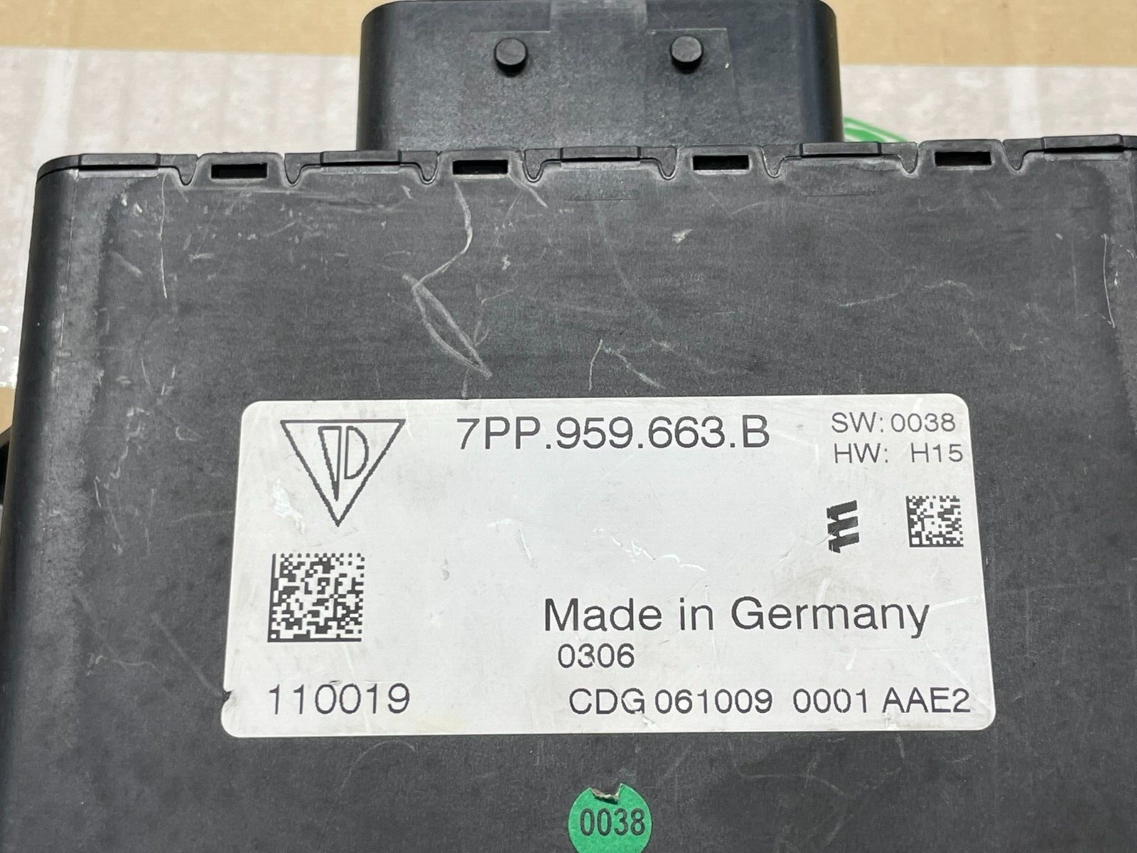 PORSCHE CAYENNE 92A VW TOUAREG 7P SPANNUNGS STEUERGERÄT 7PP959663B = 7PP959663C - Obrázek 9