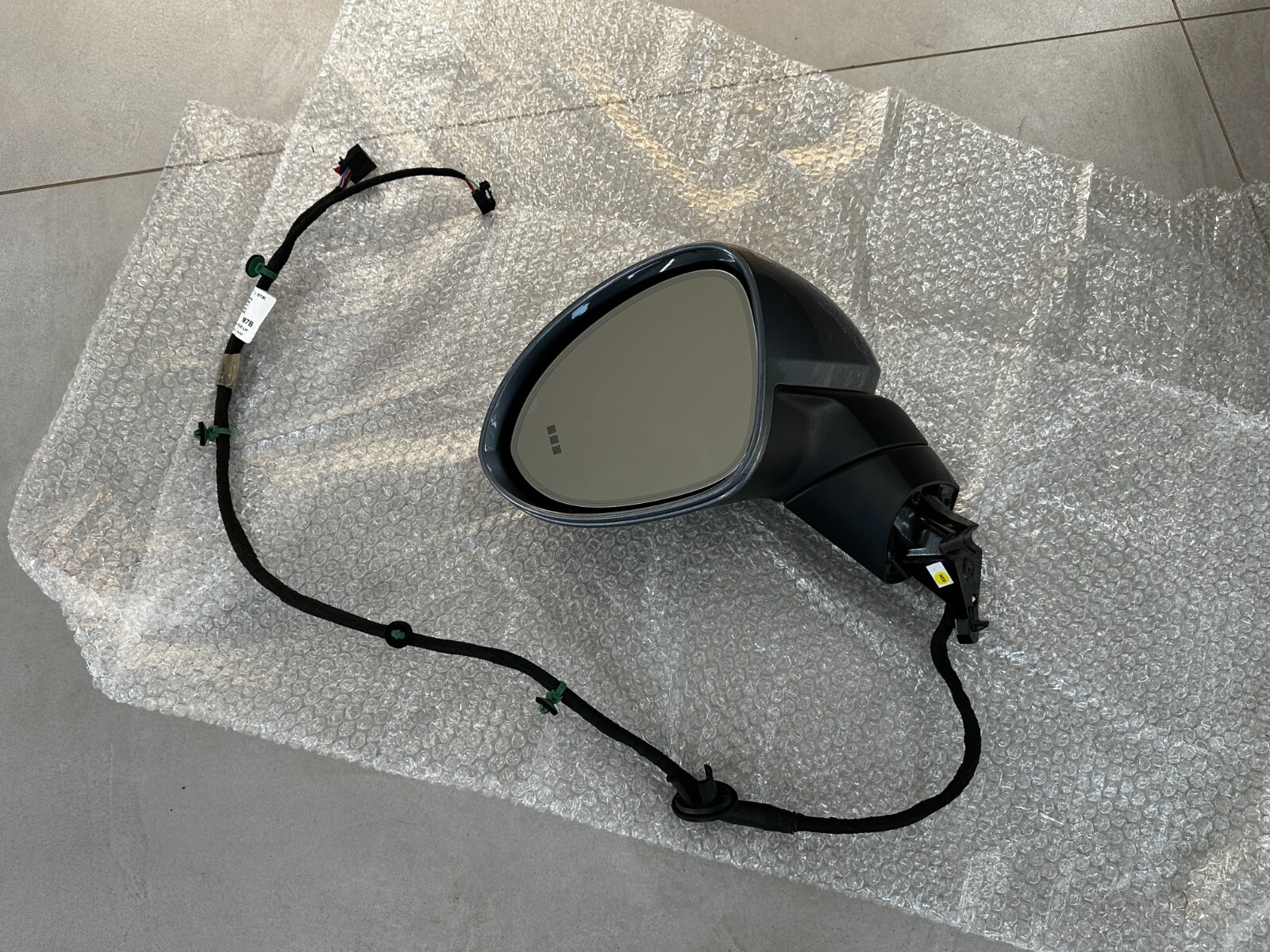 PORSCHE CAYENNE 9Y4 AUßENSPIEGEL L . 9Y4857527M KAMERA + FOTOCHROM 9Y4857527M7B