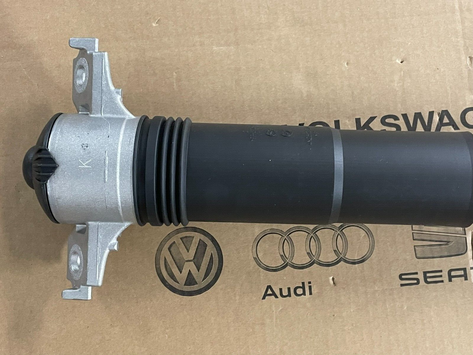 PORSCHE CAYENNE 9YA-2 STOSSDÄMPFER ELEKTRISCH HINTERACHSE LINKS 9Y0513027F NEU - Obrázek 11