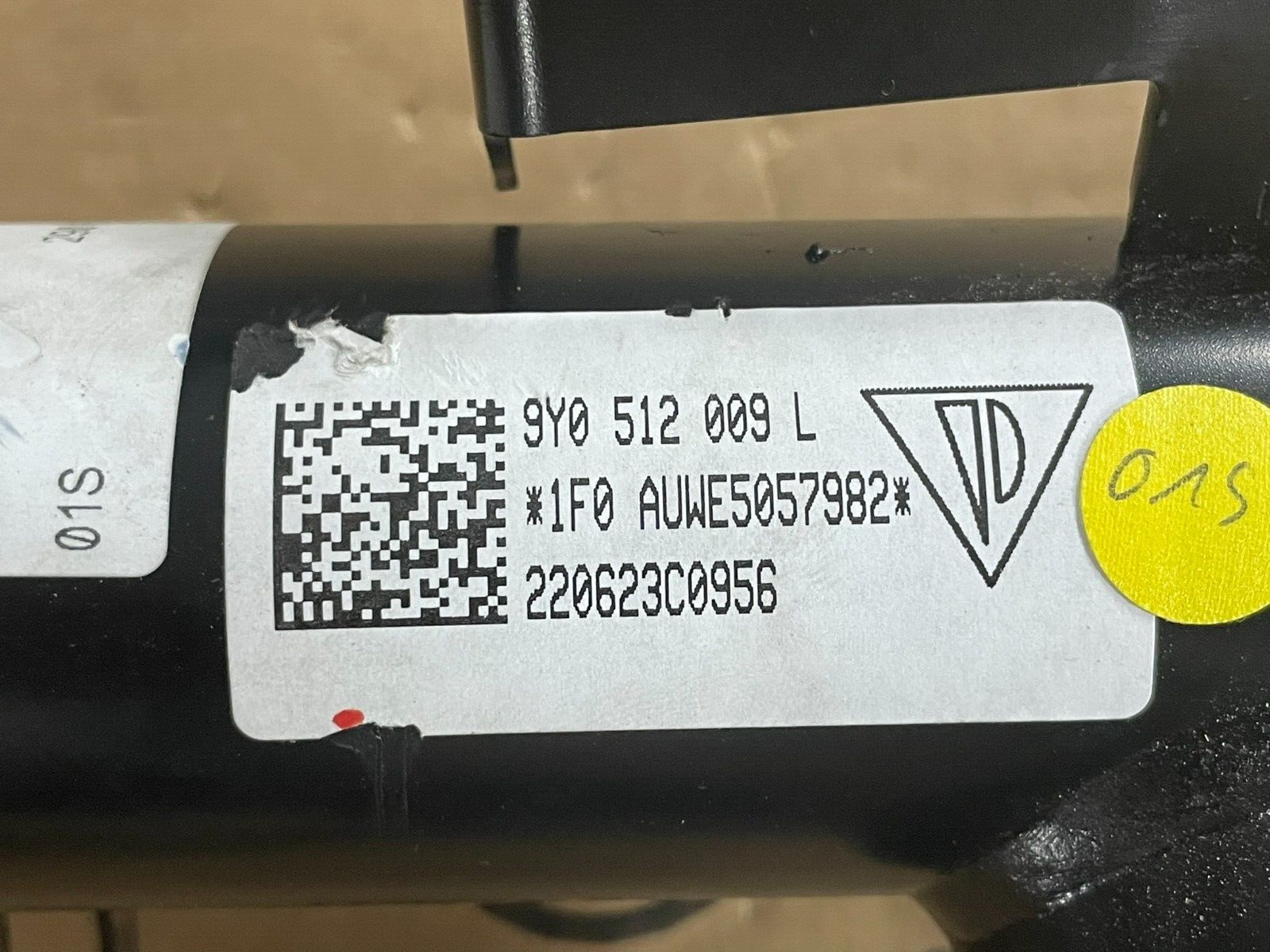 PORSCHE CAYENNE 9YA-2 STOSSDÄMPFER ELEKTRISCH HINTERACHSE LINKS 9Y0513027F NEU - Obrázek 4