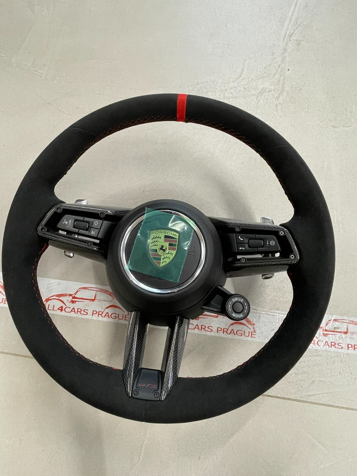 PORSCHE GTS LENKRAD CARBON ALCANTARA LEDER KOMPLET FAST NEU - DEM FROM NEW CAR - Obrázek 3