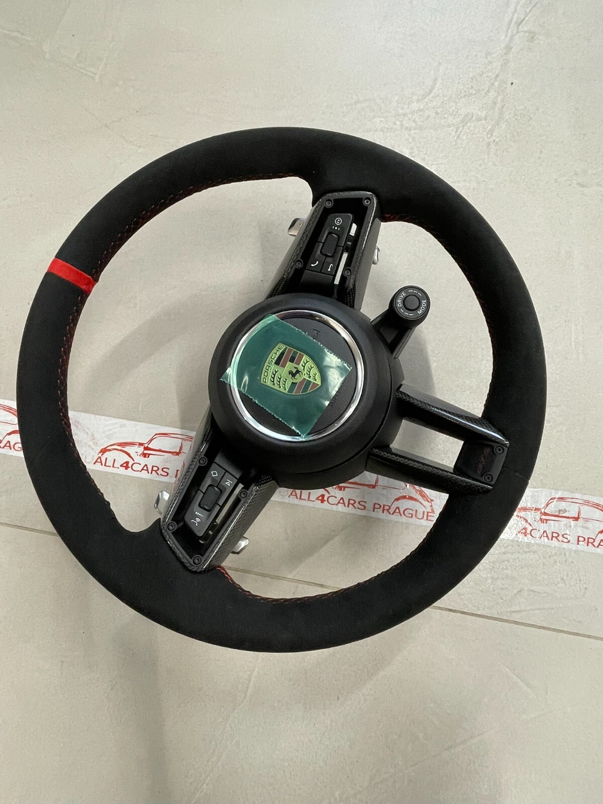 PORSCHE GTS LENKRAD CARBON ALCANTARA LEDER KOMPLET FAST NEU - DEM FROM NEW CAR - Obrázek 4