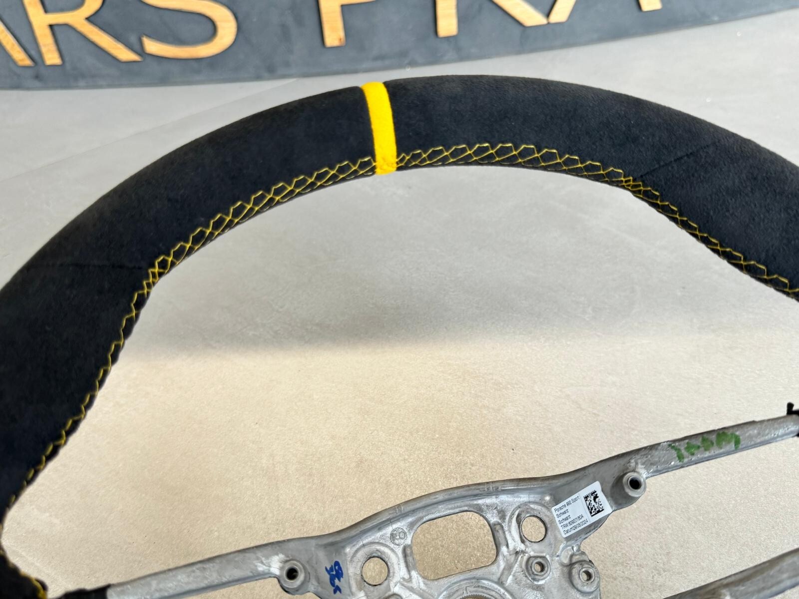 PORSCHE GTS/TURBO LEERES RAHMEN LENKRAD SCHWARZ (GELB) ALCANTARA LEDER ORIG.NEU. - Obrázek 11