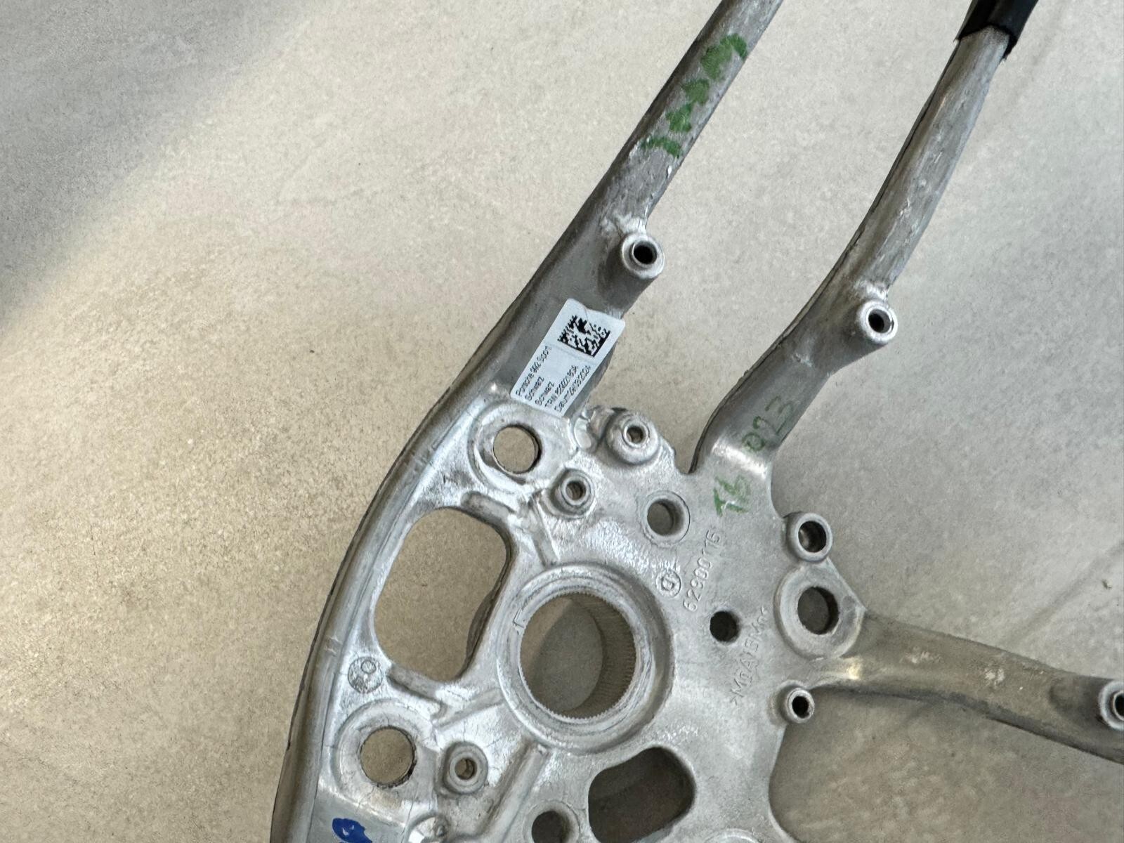 PORSCHE GTS/TURBO LEERES RAHMEN LENKRAD SCHWARZ (GELB) ALCANTARA LEDER ORIG.NEU. - Obrázek 12