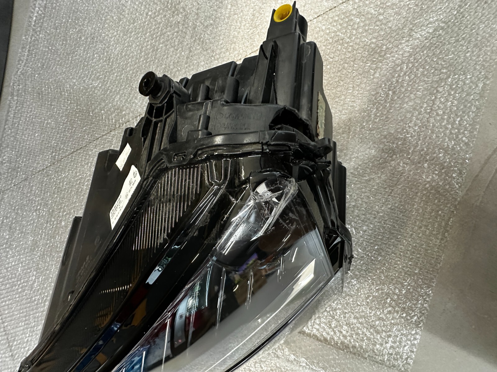 SKODA KAROQ LED FRONTSCHEINWERFER VORNE LINKS 57B941015D BESCHÄDIGT ORIG.SKODA - Obrázek 12