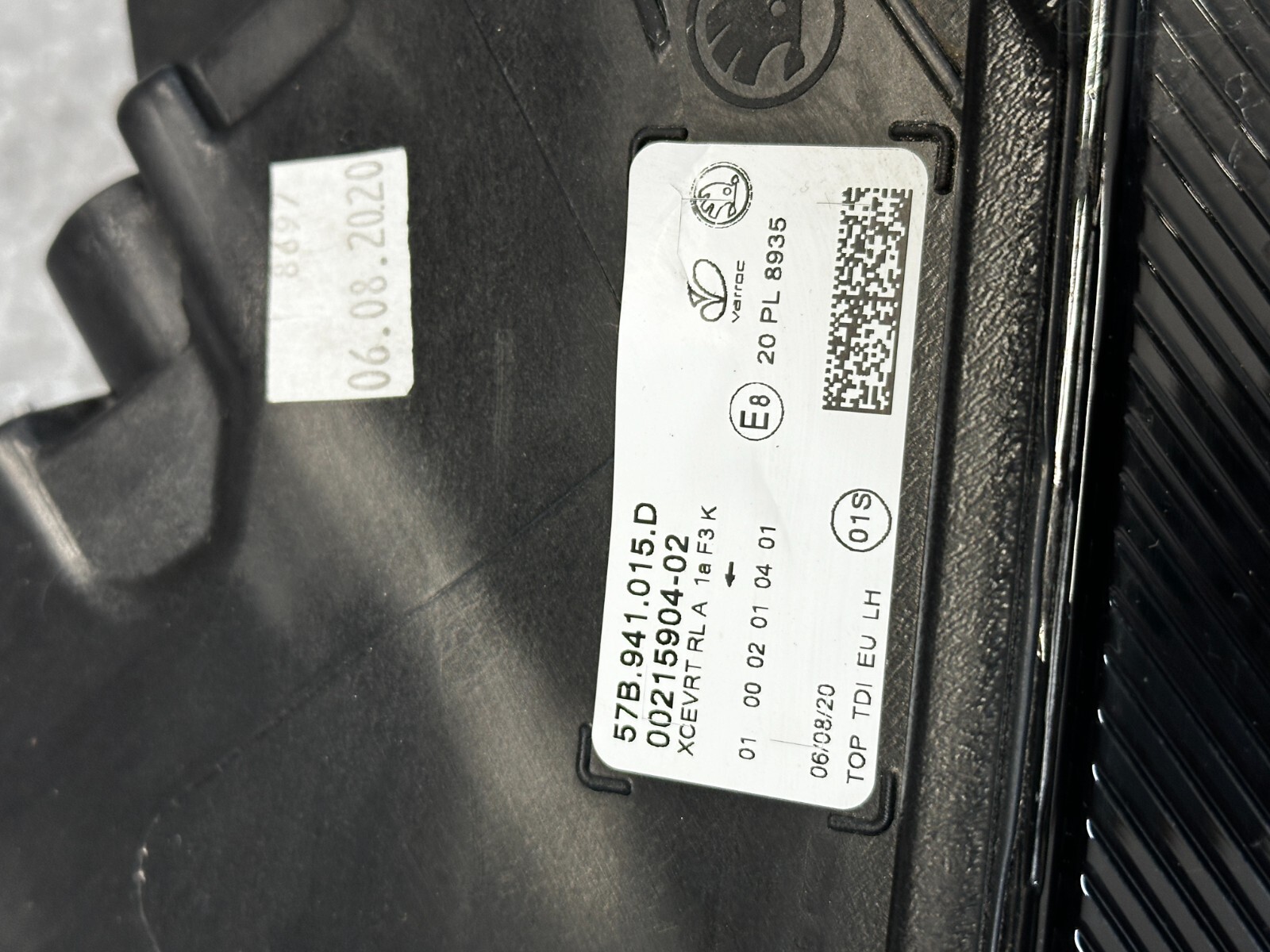 SKODA KAROQ LED FRONTSCHEINWERFER VORNE LINKS 57B941015D BESCHÄDIGT ORIG.SKODA - Obrázek 5