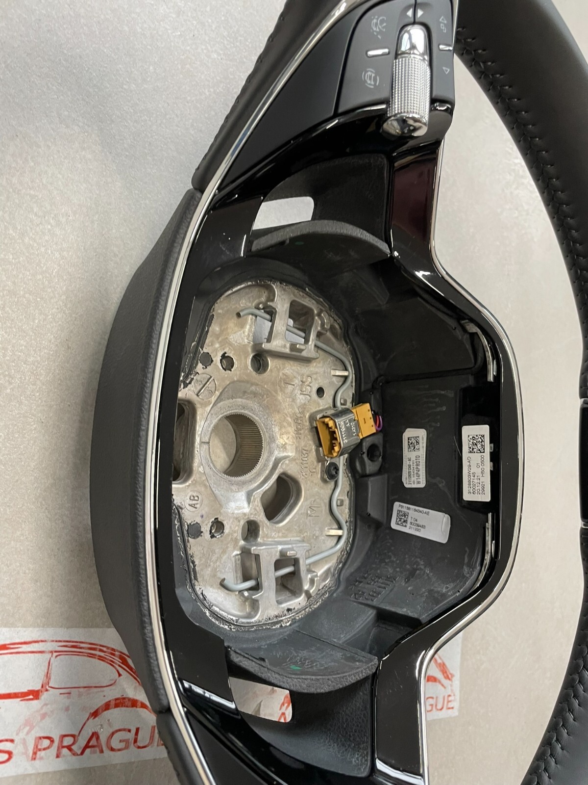 ŠKODA KODIAQ OCTAVIA SUPERB FABIA..LENKRAD SPORT MULTIFUNKTIONAL LEDER ORIG.TEIL - Obrázek 14