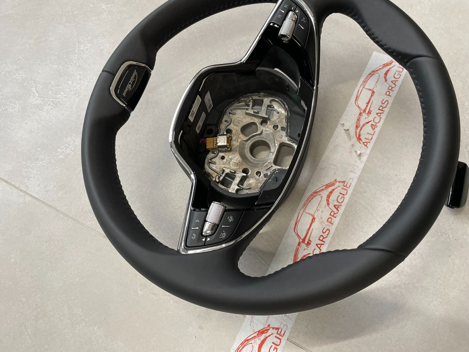 ŠKODA KODIAQ OCTAVIA SUPERB FABIA..LENKRAD SPORT MULTIFUNKTIONAL LEDER ORIG.TEIL - Obrázek 16