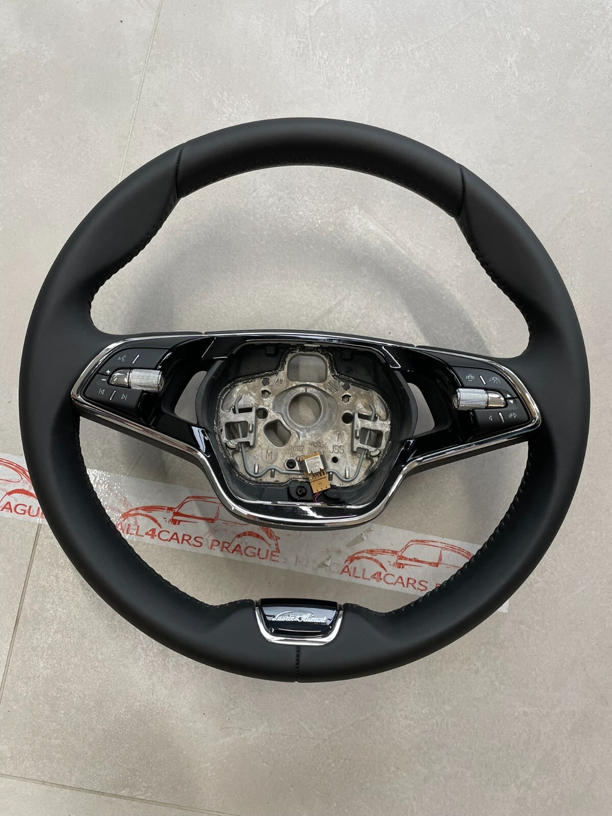 ŠKODA KODIAQ OCTAVIA SUPERB FABIA..LENKRAD SPORT MULTIFUNKTIONAL LEDER ORIG.TEIL