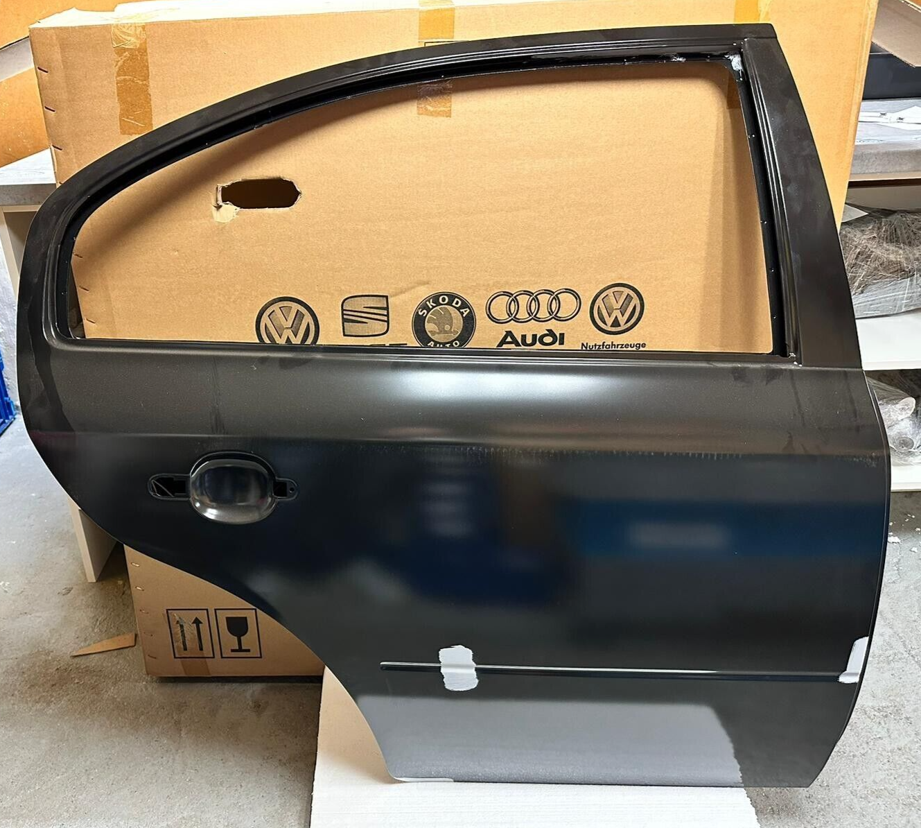 SKODA OCTAVIA I LIMUSINE TÜR HINTEN RECHTS 1U4833052 ORIGINAL SKODA NEUES TEIL