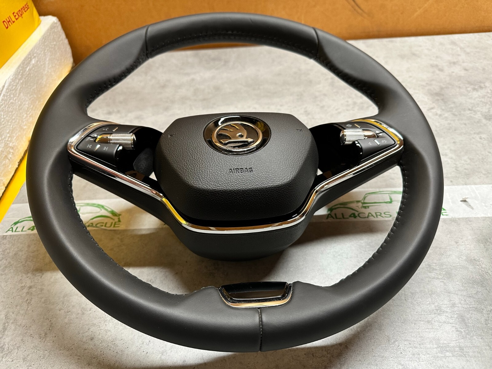 SKODA OCTAVIA IV MULTIFUNKTIONAL LEDERLENKRAD BEHEIZT 5E0419093A ORIGINAL - Obrázek 12