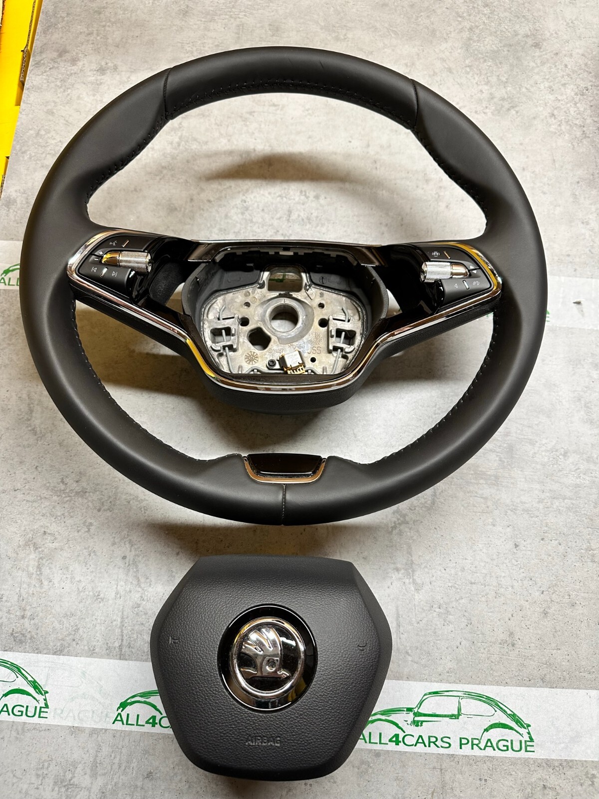 SKODA OCTAVIA IV MULTIFUNKTIONAL LEDERLENKRAD BEHEIZT 5E0419093A ORIGINAL - Obrázek 15